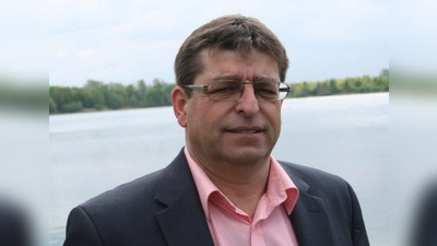 Gunter Steuer ist Geschäftsführer des Vereins Deutsche Weinstraße und Organisator des Pfälzer Weinfestes auf dem Kirchplatz in Starnberg. (Foto: pe)