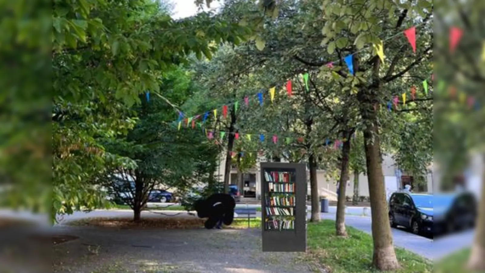 Am „Neuhauser Platz“, wie Anwohner die Fläche an der Volkartstraße 84 nennen, wird am 16. Mai der neue Bücherschrank eingeweiht. (Foto: Saskia Iara Neumeister)