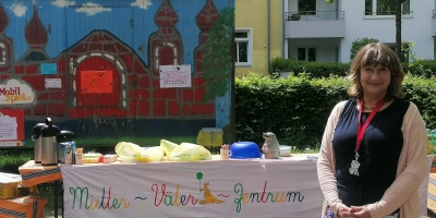 Susanne Baier leitet seit 1992 das Mütter-Väter-Zentrum (MVZ) Neuhausen, das am Donnerstag, 15. Mai, zur Bastelaktion an den Lazarettspielplatz einlädt. (Foto: MVZ Neuhausen)