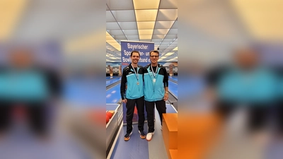 Florian Schüchel (l.) und Sorin Gavriloiu wurden Bayerische Tandem-Meister 2023. (Foto: SKC-Lohhof)