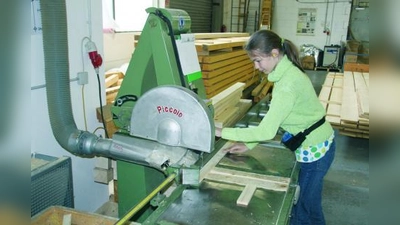 Immer mehr Mädchen interessieren sich auch für Ausbildungsberufe im Handwerk. (Foto: www.girls-day.de)
