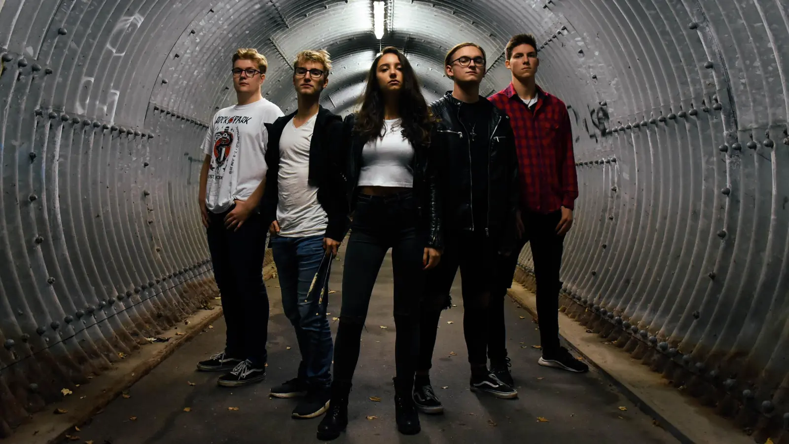 As it Rains: Die Hard Rock/Alternative Metal Band wurde 2019 gegründet. Kennzeichen ihrer <br>Musik sind moderne Metal-Gitarrenriffs und sehr poppiger, weiblicher Leadgesang.  (Foto: Arthur Meitzner)