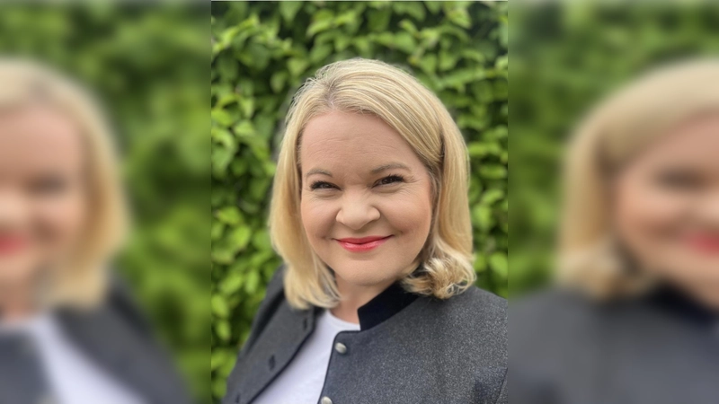 Die langjährige Gemeinderätin Julia Stifter will Bürgermeisterin werden. Jetzt braucht sie 200 Unterstützerunterschriften im Rathaus.  (Foto: Stifter)