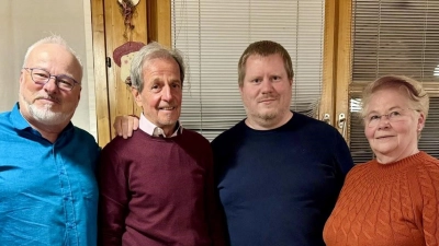 Bernd Johann, Bernhard Detsch sowie Sven und Elfi Kalkühler (v.l.) gehören nun dem Vorstand des Martinsrieder Christkindlmarkts e.V. an. (Foto: Ulrike Seiffert)