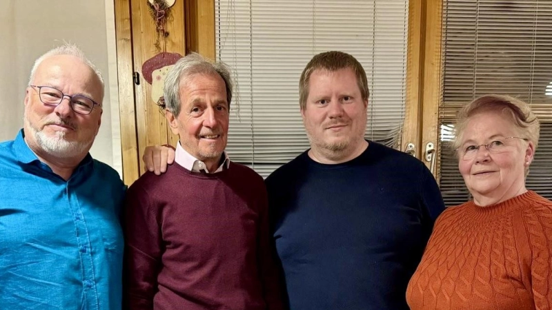 Bernd Johann, Bernhard Detsch sowie Sven und Elfi Kalkühler (v.l.) gehören nun dem Vorstand des Martinsrieder Christkindlmarkts e.V. an. (Foto: Ulrike Seiffert)