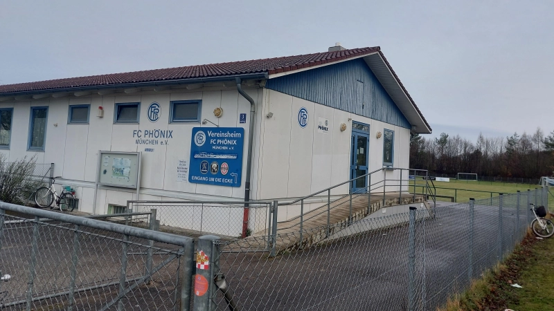 Die Sportanlage des FC Phönix München in der Langkofelstraße: Rollt hier der Ball bald in der Bezirksliga? (Foto: bas)