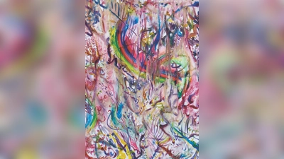 Die Tänzerin und Malerin Fuuko Shimazaki zeigt Bilder aus den Dancepainted-Performances. (Foto: Fuuko)