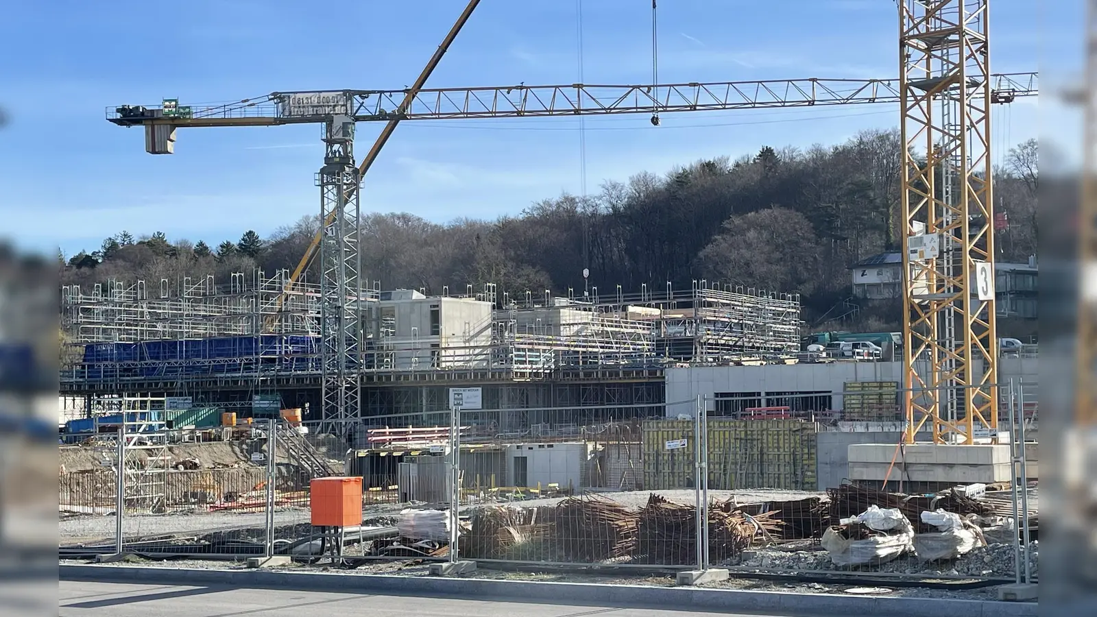 Das Gymnasium Herrsching nimmt langsam Konturen an.  (Foto: pst)