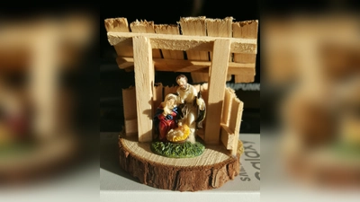 Zu erwerben auf dem Christkindlmarkt gibt es auch vielfältige Weihnachtsdekoration. (Foto: VA)