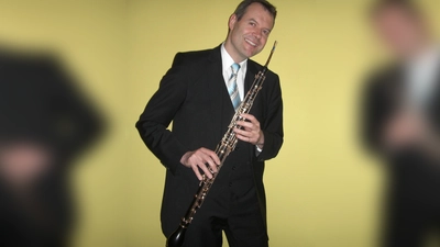 Dirk-Michael-Kirsch spielt Oboe. (Foto: Dirk-Michael Kirsch)