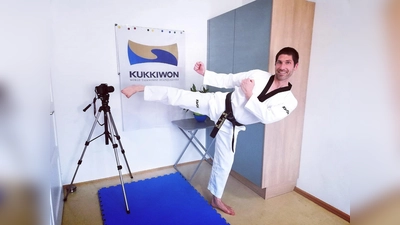 Trainer Ben Schönfeld lädt zur koreanischen Kampfkunst Taekwondo ein. (Foto: VA)
