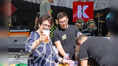 Das Gautinger Festival braucht Hilfe. Bürgermeisterin Brigitte Kössinger bei der Eröffnung des Gautinger Kulturspektakels in 2023. (Foto: Ulrike Seiffert)