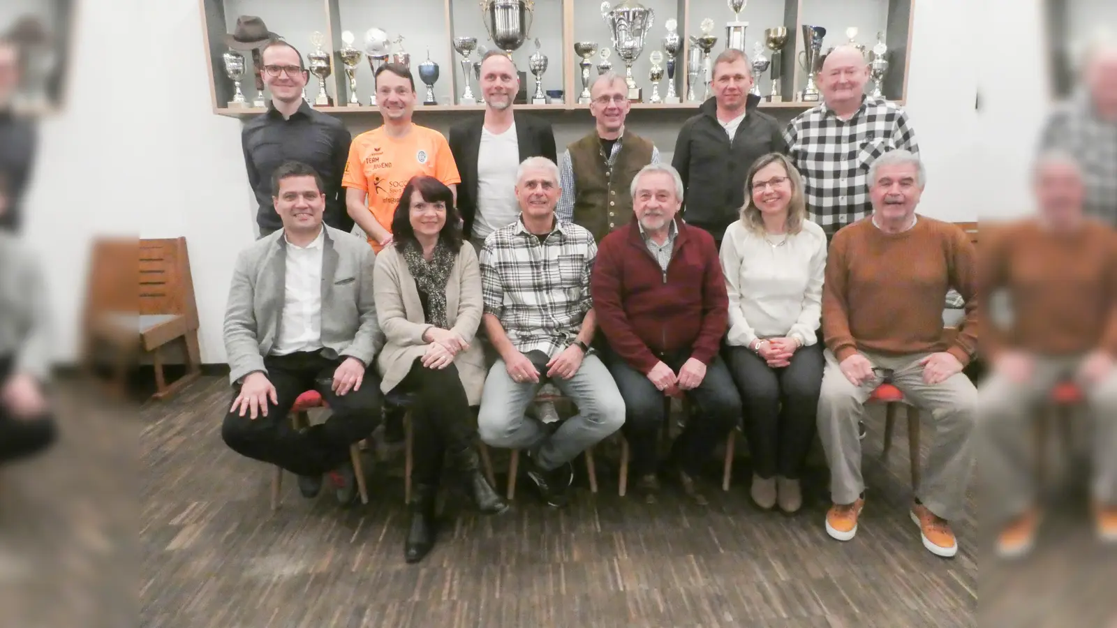 Die neue Vorstandschaft des FC Phönix Schleißheim freut sich auf ein erfolgreiches Jahr 2024.  (Foto: FC Phönix)