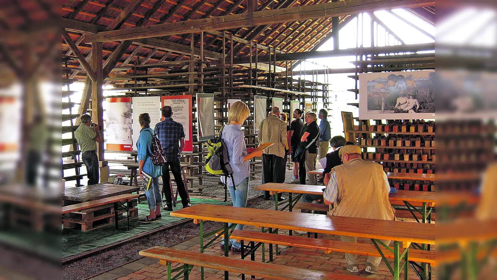 Kostenlose Führung durch den Trockstadel einer ehemaligen Ziegelei in Oberföhring: NordOstKultur lädt am 7. Juni, 5. Juli und 2. August dazu ein. (Foto: Verein)