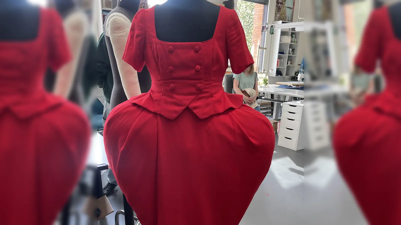 Nichts anzuziehen?! Dann nicht wie hin zum Ladies Basar. (Foto: hw)