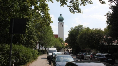 In der Pfarr- und Wallfahrtskirche Maria Ramersdorf feiert der Erzbischof von München und Freising, Kardinal Reinhard Marx, einen Pontifikalgottesdienst. (Foto: bas)