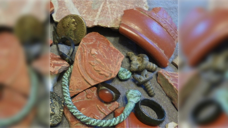 Reste der römischen Vergangenheit in Denning und Johanneskirchen. (Foto: Josef Krause/Dr. Wolfgang Czysz)