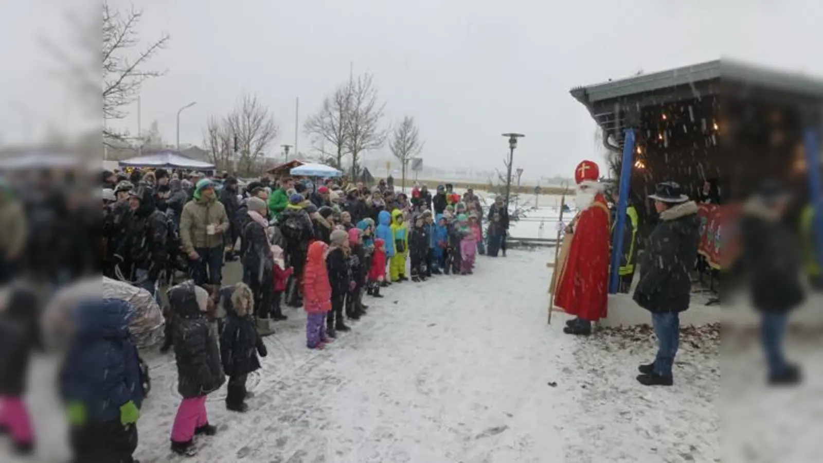 Der Nikolaus schaut wie gewohnt beim Plieninger Weihnachtsmarkt vorbei. Nur schneien wird's heuer am zweiten Advent voraussichtlich nicht.  (F: VA)