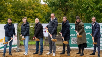 Amtsleiter für Straßen- und Brückenbau Matthias Berger, Stadträtin Joana Bayraktar, Stadtrat/Planungsreferent Hans Hölzl, OB Tobias Eschenbacher, Landschaftsarchitekt&amp; Stadtplaner Klaus-Peter Dittmar, Stadtbaumeisterin Barbara Schelle, Stadtrat Jürgen Mieskes. (v.l.) (Foto: Stadt Freising)