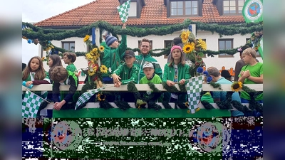 Besonders freuten sich die jungen Fasane aus der Sportschützen- und Fußballjugend des FC Fasanerie Nord, die beim Rosstag mitfahren durften.  (Foto: FC Fasanerie-Nord)