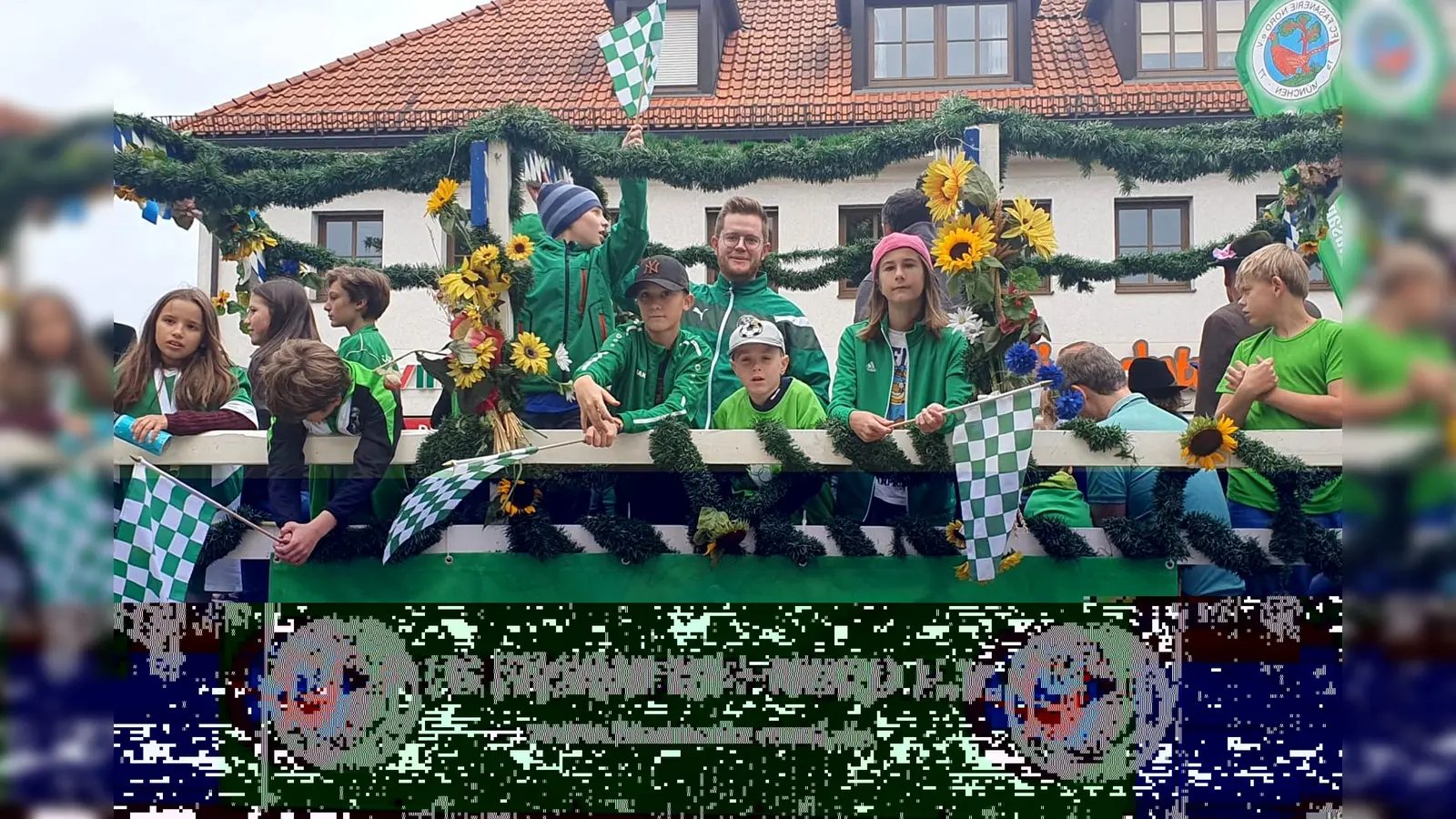 Besonders freuten sich die jungen Fasane aus der Sportschützen- und Fußballjugend des FC Fasanerie Nord, die beim Rosstag mitfahren durften.  (Foto: FC Fasanerie-Nord)