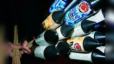 Vorsicht bei Raketen &amp; Co.: Unsachgemäßer Umgang kann schnell gefährlich werden. (Foto: Denise Lechner/pixelio.de)