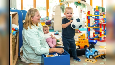 Susanne Weber bringt eigene Familienerfahrung mit in den Eltern-Kind-Treff ein. (Foto: Monika Wbra)