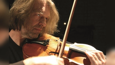 Der Musiker Gunter Pretzel ist künstlerischer Leiter des Echolot Festivals, das vom 7. bis 9. Juli in Schloss Kempfenhausen stattfindet. (Foto: Horst Konietzny)