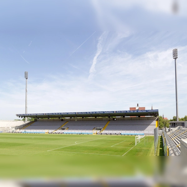 Fanumfrage zum Sechzger-Stadion: Kommunalwahlkampf in München.  (Foto: Anne Wild)