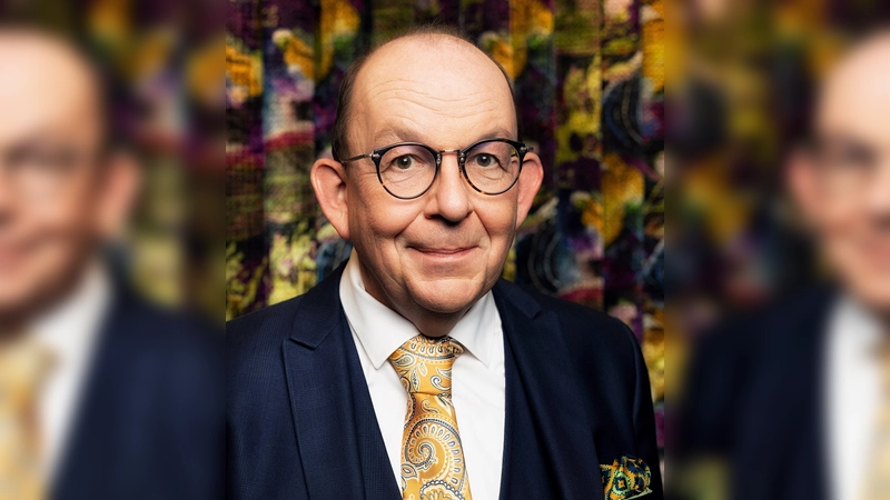 Der Literaturkritiker ist durchs TV bekannt. (Foto: Andreas Hornoff)