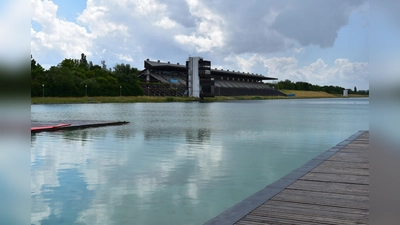 Die Schleißheimer Ruderregatta ist dringend sanierungsbedürftig. Corona hat den Plänen einen Strich durch die Rechnung gezogen. (Foto: dm)