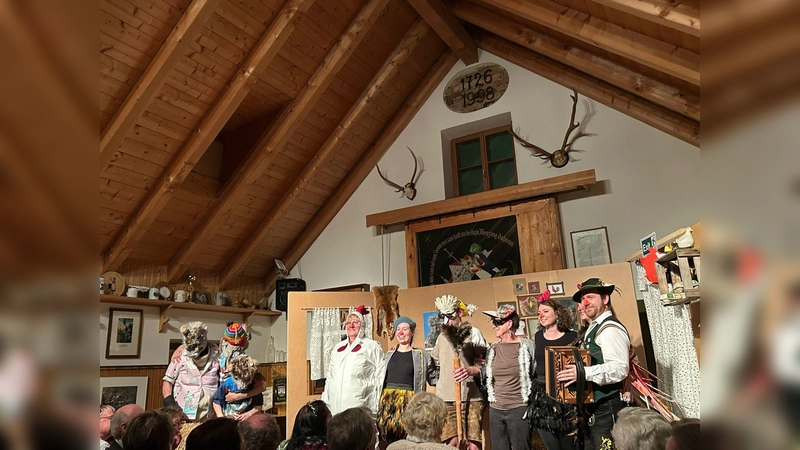 Das Menzinger Singspiel sorgte bei den Zuschauern im Carlhäusl für Begeisterung.  (Foto: D´Würmtaler" Menzing e.V. )