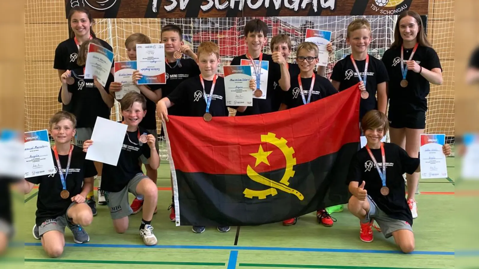 Dritter Platz: Das Handball-Team des TSV Gilching-Argelsried e.V. trat erfolgreich als Angola bei der Handball Mini WM an. (Foto: TSV Gilching-Argelsried e.V. )