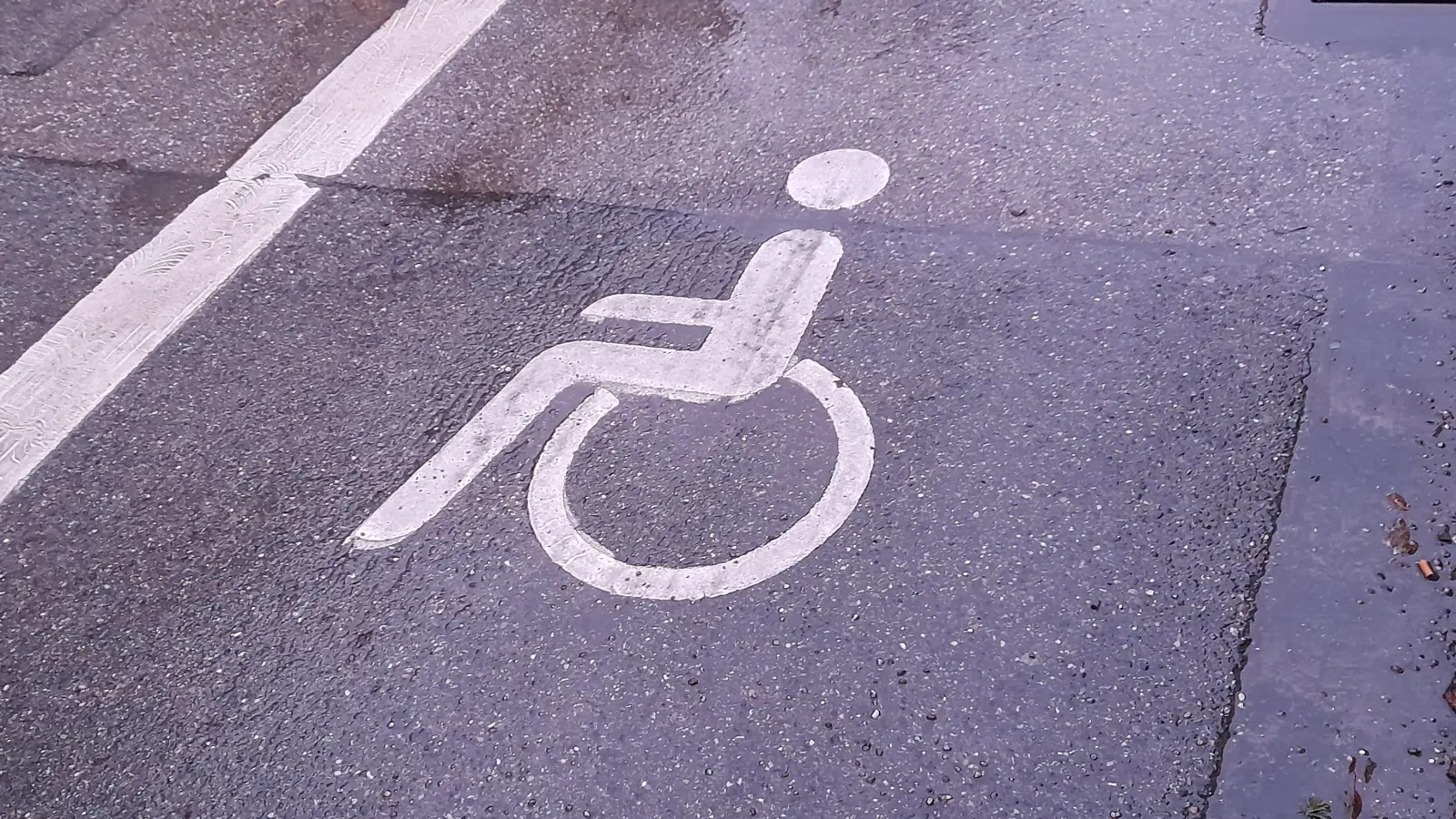 Menschen mit Pflegebedarf oder auch pflegende Angehörige könnten bei einem Pflegestützpunkt alle wichtigen Informationen rund um Hilfeleistungen und Unterstützung erhalten. (Foto: Beatrix Köber)