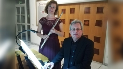 Die Soloflötistin des Gärtnerplatztheaters, Annette Hartig spielt mit dem Cembalisten Matthias Gerster Werke der  (Foto: Bach & More)