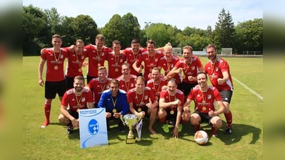Der FG Finanzverwaltung München hat das Pokalfinale des Münchner Firmen- und Behördenfußballs gewonnen. (Foto: BFV)