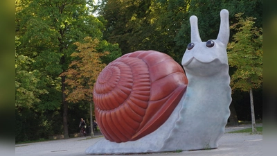 Bei der Kinder-Einwohnerversammlung wurden auch lustige Antrage verabschiedet, darunter: Die Schnecke am Bavariapark soll künftig Schleim spucken können. (Foto: Beatrix Köber)