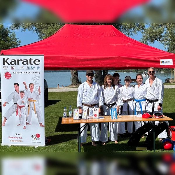 Karateka des Herrschinger Budo-Vereins und Teilnehmer der inklusiven Sportparty. (Foto: Budo-Verein)