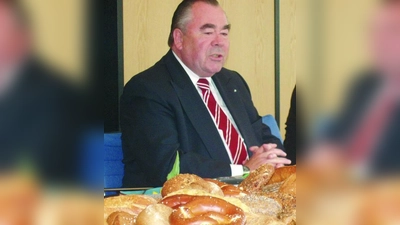 Kritisiert bevorstehende Kostenbelastungen für die Betriebe: Heinrich Traublinger, MdL, Landesinnungsmeister des bayerischen Bäckerhandwerks. (Foto: pi)