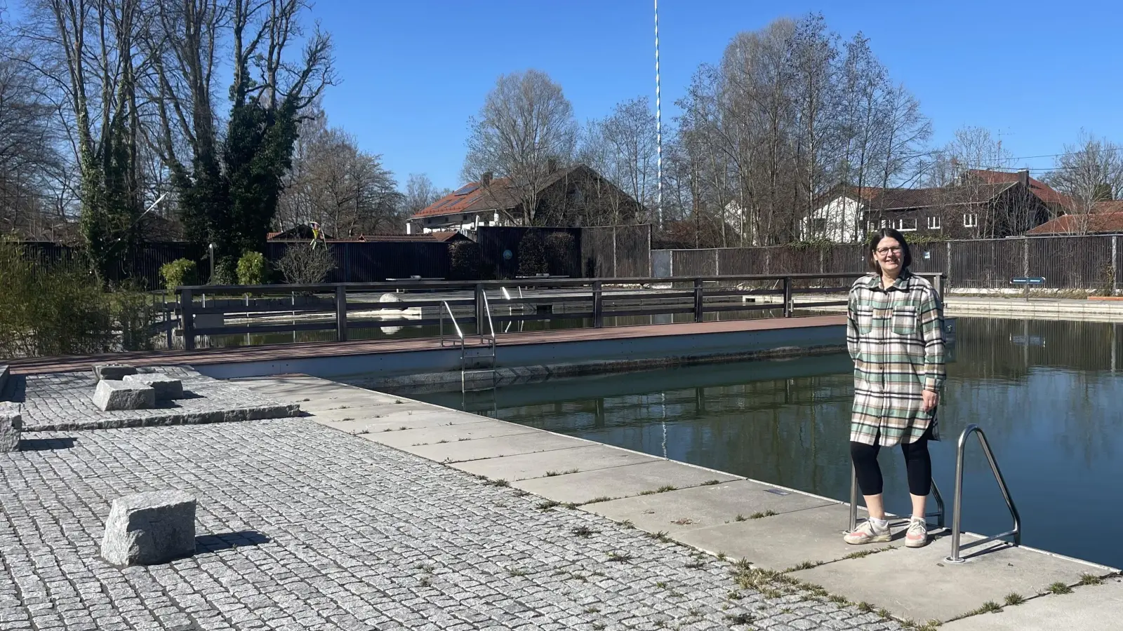 Vorstandsmitglied Jana Kober freut sich auf die Eröffnung des Further Bads am Sonntag, 18. Mai.  (Foto: hw)