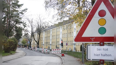 Die Anwohner freut's: Baustelle und Ampelregelung haben den Verkehr in der Kristallstraße spürbar reduziert. (Foto: tab)
