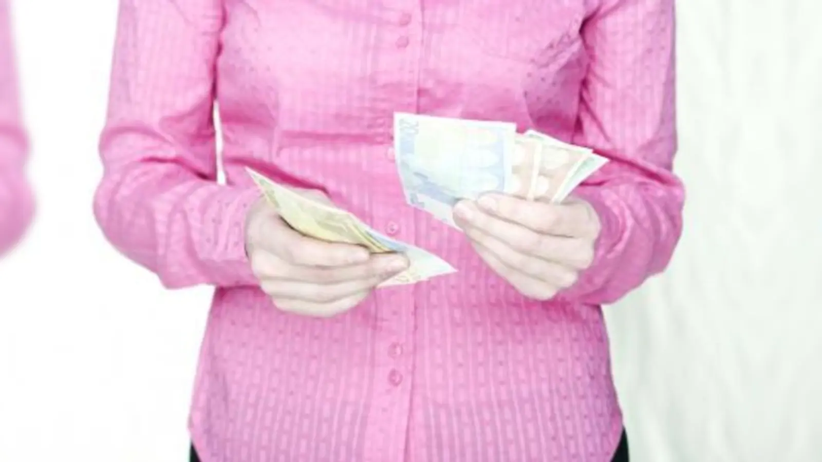 Der Sozialverband VdK fordert die Wiederbelebung der so genannten „Rente nach Mindesteinkommen”, um Geringverdiener stärker vor drohender Altersarmut zu schützen. (Foto: photos.com)