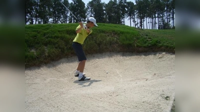 Der 13-jährige Julian Gesell mag die Herausforderung beim Golfspiel: „Ich muss mich hundertprozentig konzentrieren und aufpassen, dass ich nicht zu flach abschlage.” (Foto: se)