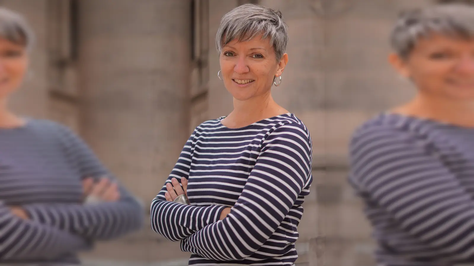 Auch Manuela Obermeier stellt im Ismaninger Lesecafé ihren neuen Krimi vor. (Foto: Sandra Daffner)