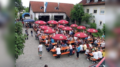 Gesellig wirds beim Feuerwehrfest in Langengeisling, wie schon in den letzten Jahren.	 (Foto: VA)