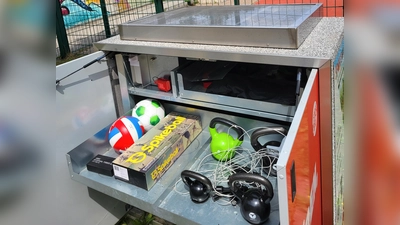 Das Sportkisterl der Gemeinde Holzkirchen wurde kürzlich erweitert. (Foto: Gemeinde Holzkirchen)