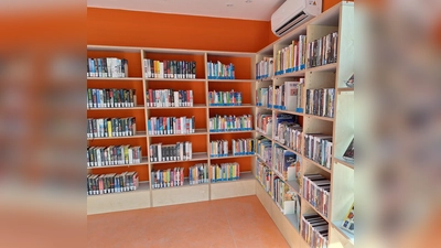 Am Klinikum Harlaching gibt es jetzt eine „bibBox”. Früher sagte man „Bücherei” dazu. (Foto: Stadtbibliothek)