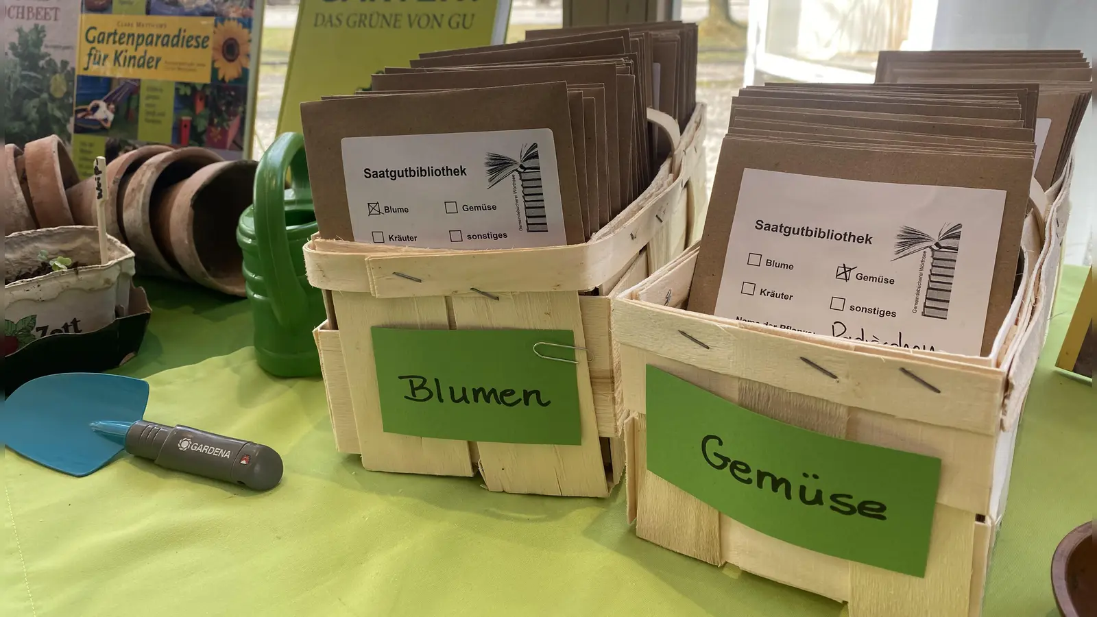 Kostenfreies Saatgut für Garten und Balkon kann derzeit in der Gemeindebücherei Wörthsee abgeholt werden. (Foto: Gemeindebücherei Wörthsee)