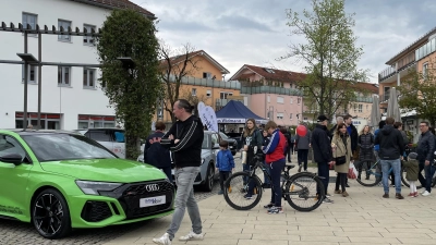 Am 13. Oktober findet der Herbstmarkt mit Autoschau in Gilching statt. (Foto: pst)