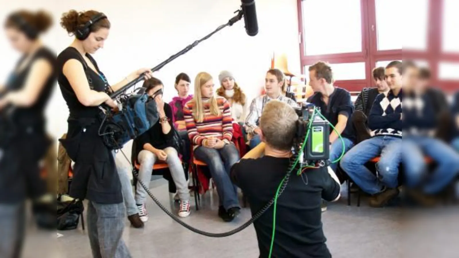 Die Fürstenrieder Gymnasiasten der 10 b sind Teil einer »Reality-Show.«